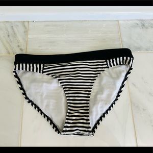 Athleta small swim bottom